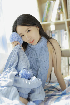 顶级丰满少妇自慰到喷水